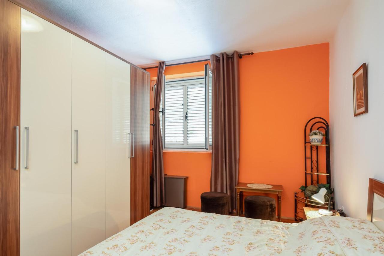 Edita - Apartment In Town Centre Makarska Dış mekan fotoğraf
